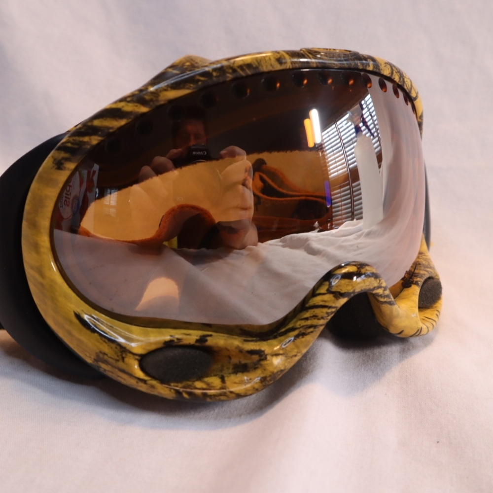 Oakley Ski Goggles Yellow